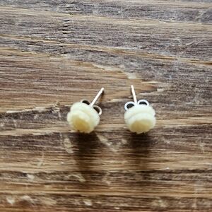 Cream Stud Earrings